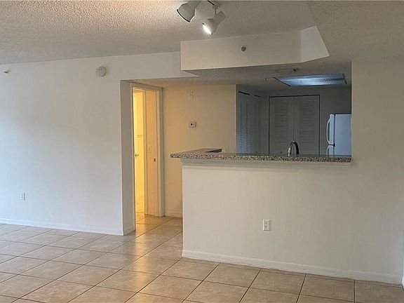 4th image of 5045 Wiles Rd APT 205