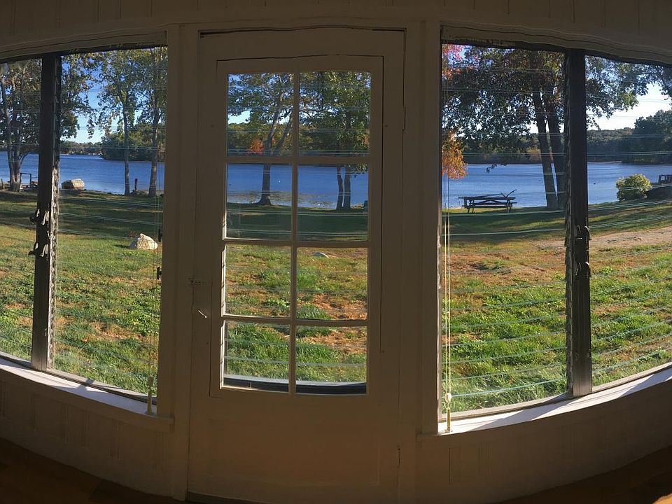 1st image of 10 Lakeview Ave