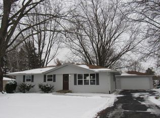 5975 Shetland Rd, Rockford, IL 61109