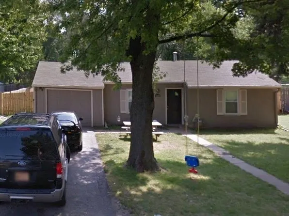 1025 S 51st St, Kansas City, KS 66106