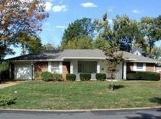 11117 Leisure Ln, Saint Louis, MO 63146