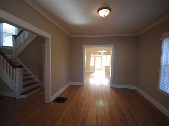 2nd image of 3326 Kenilworth Ave