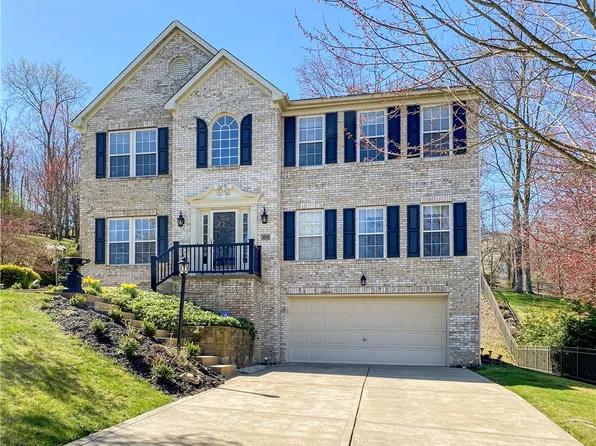 109 Great Rock Dr, Bethel Park, PA 15102