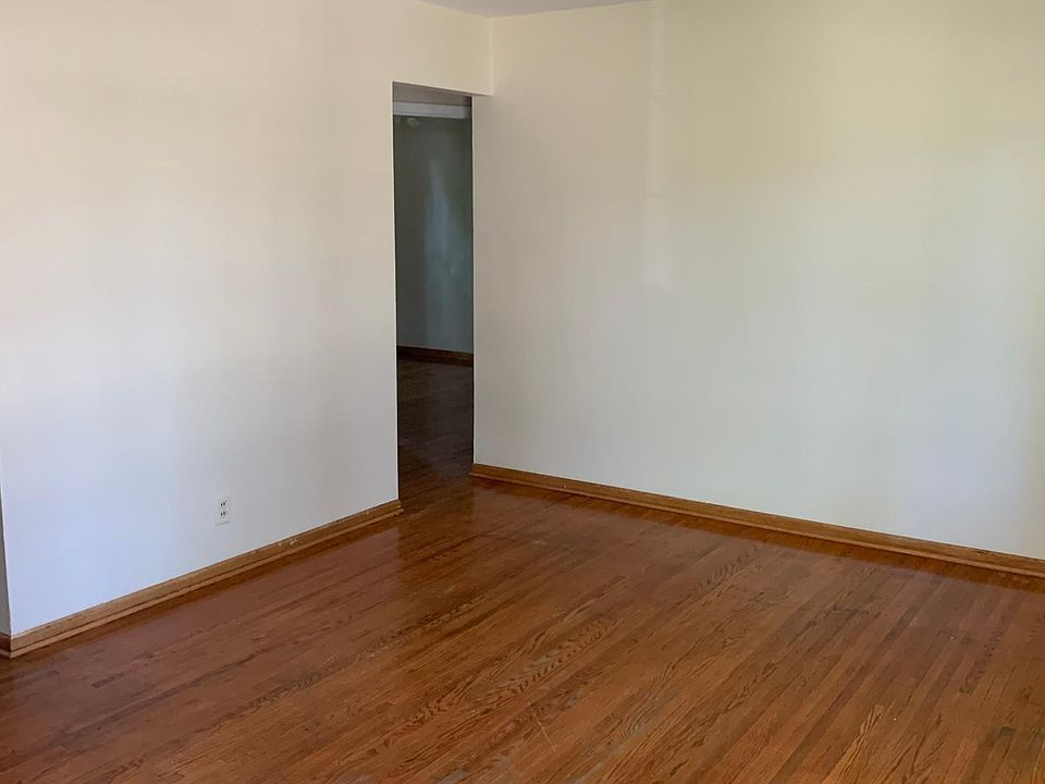 1st image of 2121 Sloan St #4