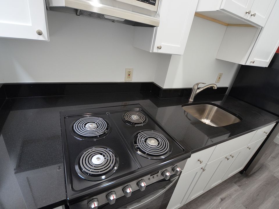 1st image of 111 Peterborough St #5