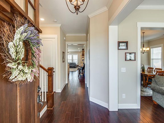 4th image of 2829 Americus Dr