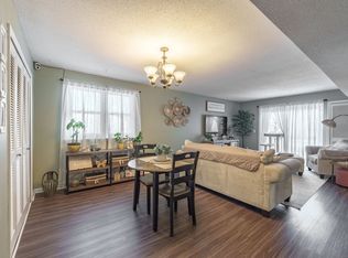 512 Twin Circle Dr UNIT 512, South Windsor, CT 06074