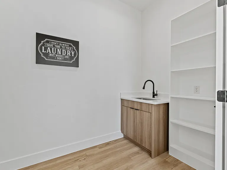 404 Cleaves St — Photo 33