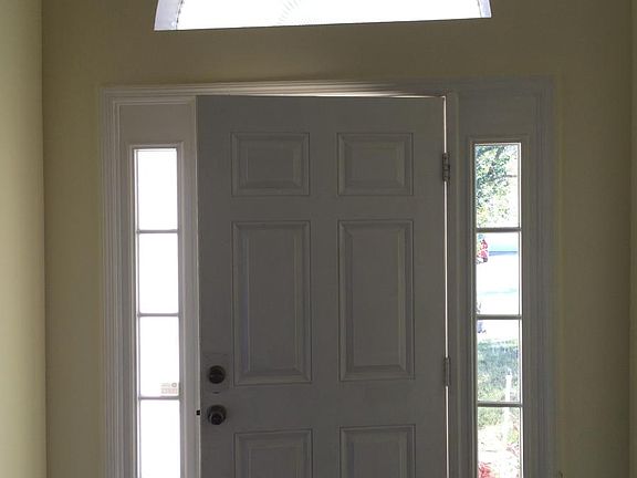 5th image of 1117 Imperial Eagle St