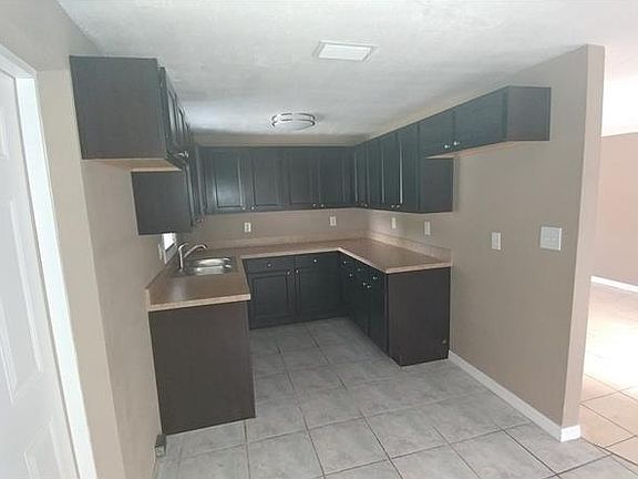 2nd image of 2720 N 31st St