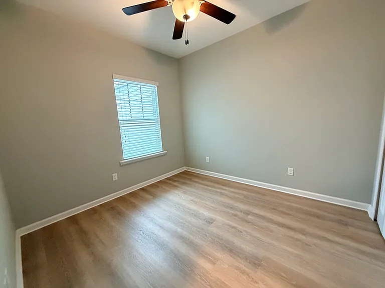 24 Pindo Palm Dr — Photo 31
