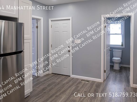 4th image of 444 Manhattan St