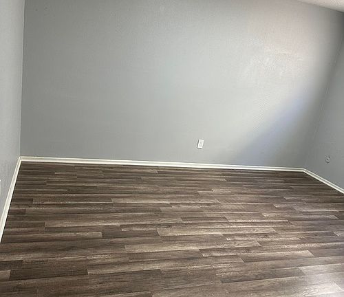 4th image of 7714 S Renwick Dr #72