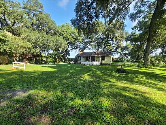 5th image of 764 NW 111th Ln