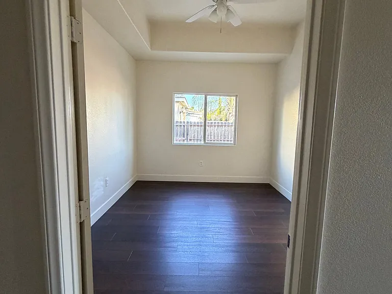 4667 Chamber St — Photo 4