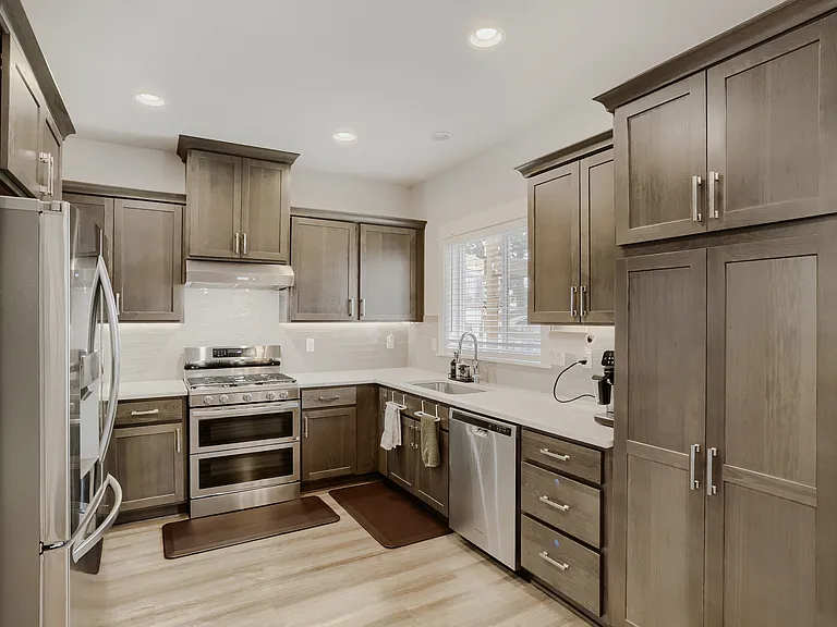 8573 SE Gray St — Photo 12