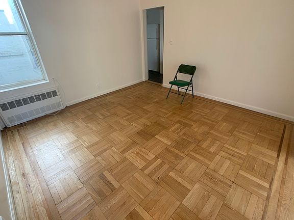3rd image of 287 Newkirk Ave #1