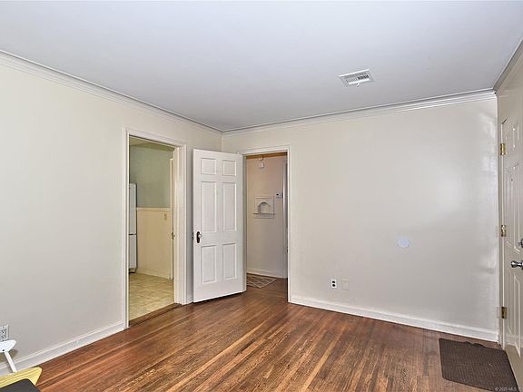 4th image of 523 S Pittsburg Ave