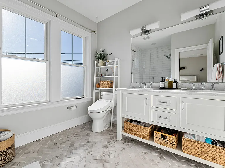 280 E Eagle St #3 — Photo 16