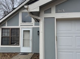 36A Cherry St, Liberty, MO 64068