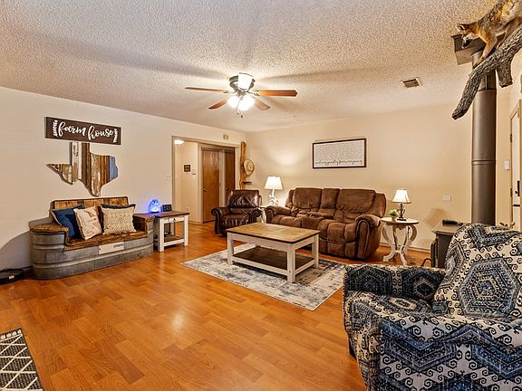5th image of 1403 County Road 2101