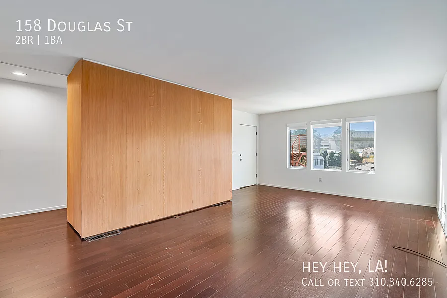 Modern Architectural Duplex | Hillside Views & Patio | Parking Included | Echo Park — Photo 4