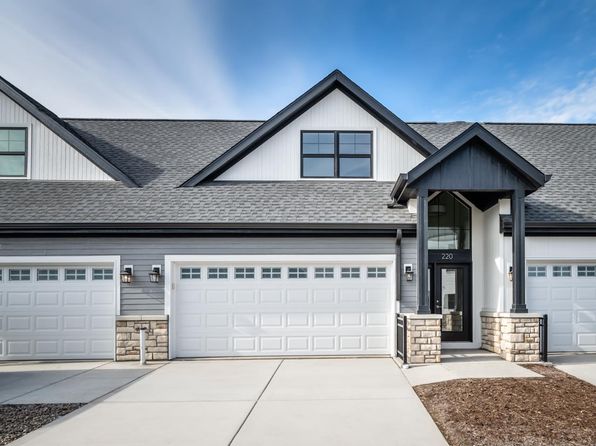 201 Lakeview Lane, Beaver Dam, WI 53916