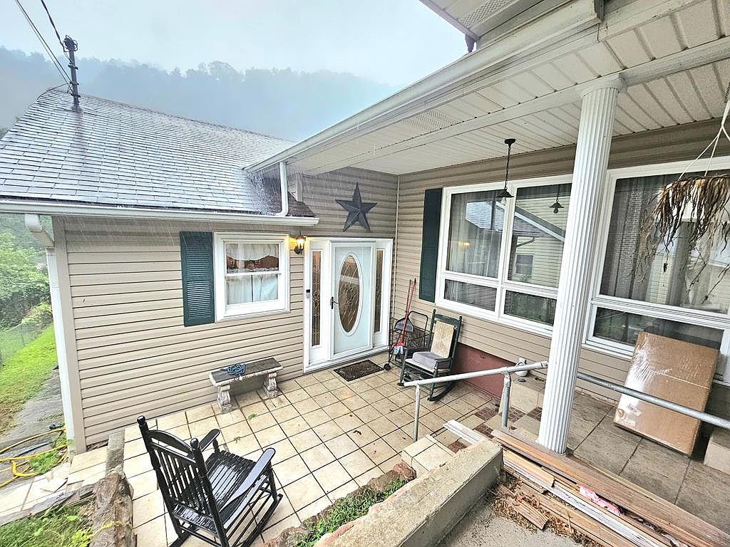 52 Bowling Aly, Pineville, WV 24874 MLS 85769 Zillow