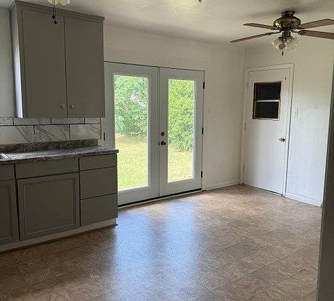 3rd image of 3200 June St