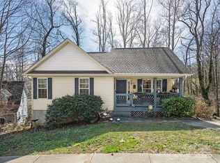 40 Oakcrest Pl, Asheville, NC 28806