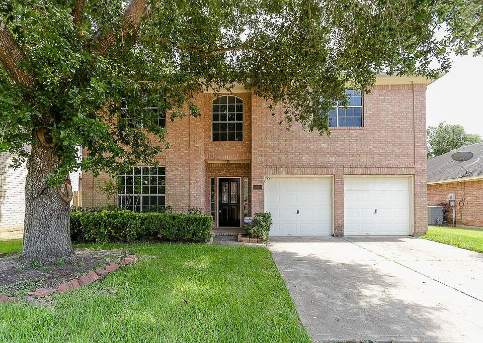 1st image of 2923 Lake View Dr