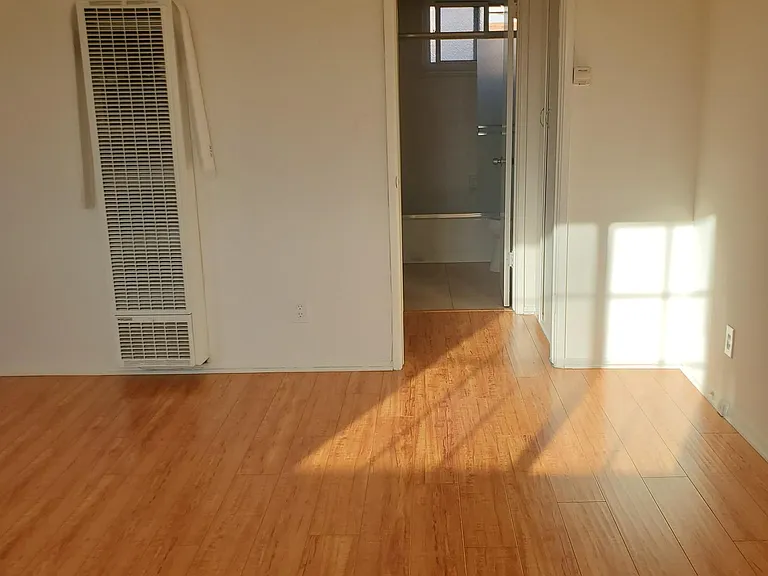 1128 Raymond Ave #5 — Photo 8