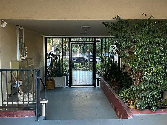 Building - Mailbox Area