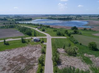 170 Lake Erin Dr, Green Isle, MN 55338