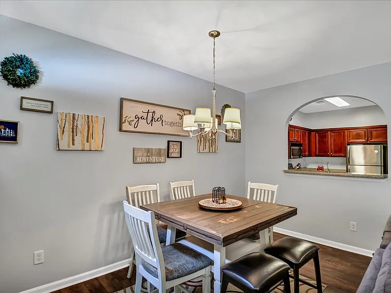 114 Creighton Ln — Photo 26