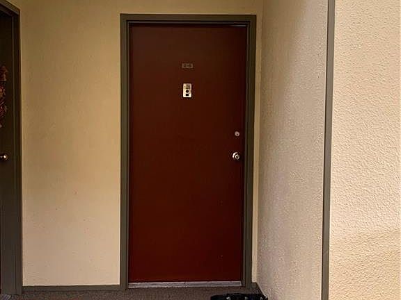 2nd image of 5 Charles Ln APT 2D
