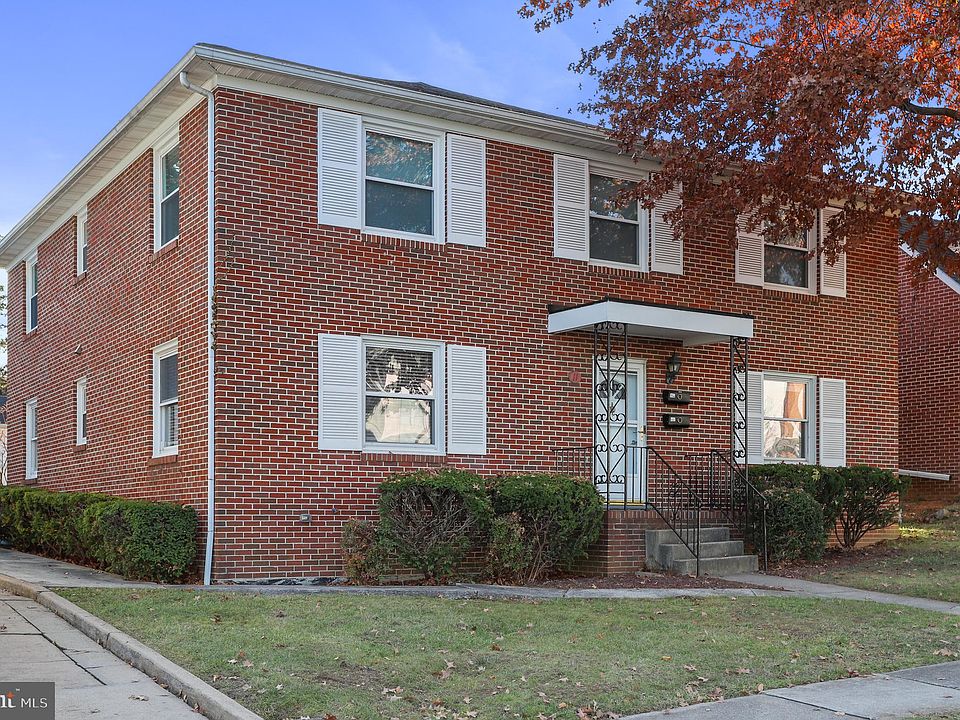 1st image of 11 W Magnolia Ave