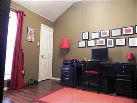 3rd image of 11001 Turtle Creek Ln