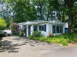 28 Forest Rd, Leominster, MA 01453