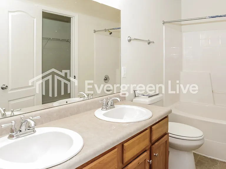 16750 Wellhouse Dr — Photo 10