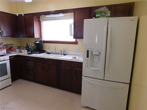 4th image of 149 Frazier Ave