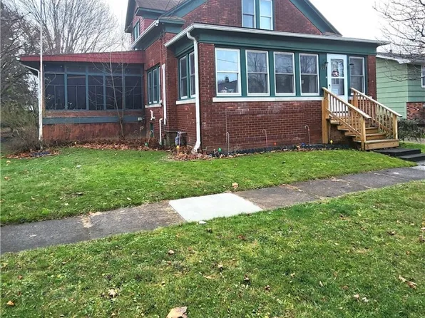 153 8th Ave, North Tonawanda, NY 14120