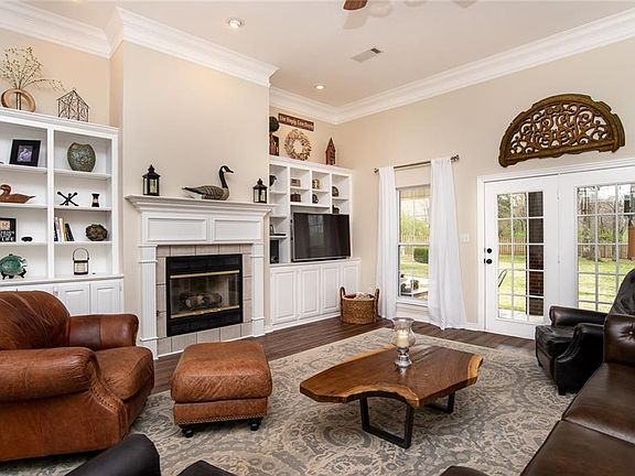 3rd image of 4501 W Trillium Ln