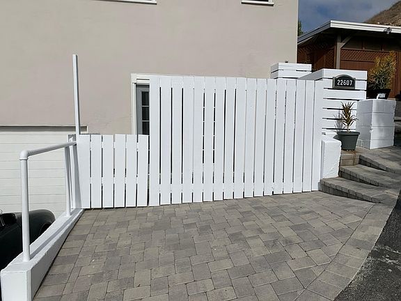 5th image of 22607 Pacific Coast Hwy #1/2