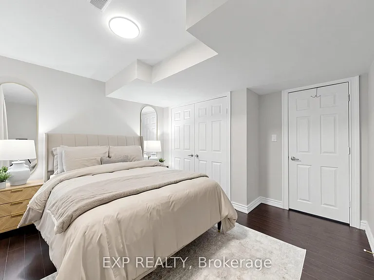 1865 Woodview Ave #BASEMENT — Photo 23
