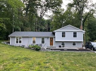 8974 Westchester Dr, Manassas, VA 20112