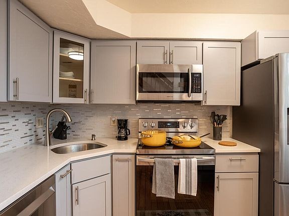 3rd image of 189 Tall Oaks Dr #A