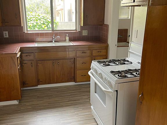 4th image of 322 S 2nd Ave APT A