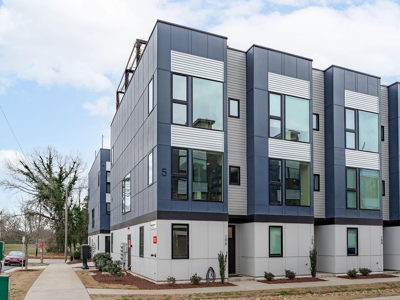 5 Seawell Ave #106, Raleigh, NC 27601 | MLS #10081646 | Zillow