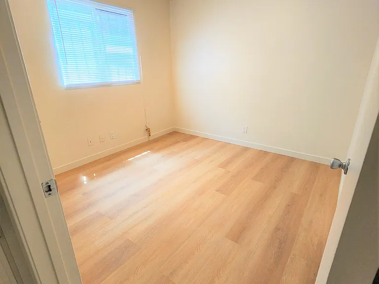 1630 S Gramercy Pl #1 — Photo 10
